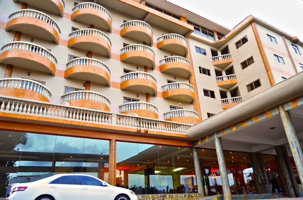 Mensvic Grand Hotel Άκρα Εξωτερικό φωτογραφία